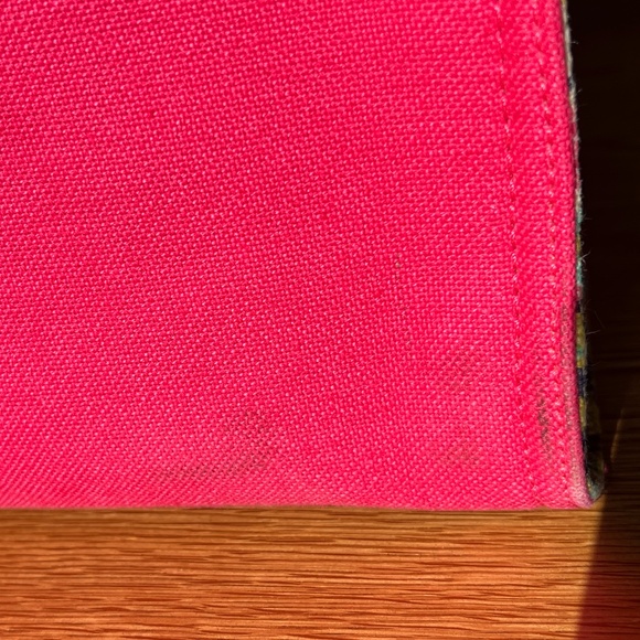 Spartina 449 Pineapple Sand Tote Bag - Picture 6 of 16